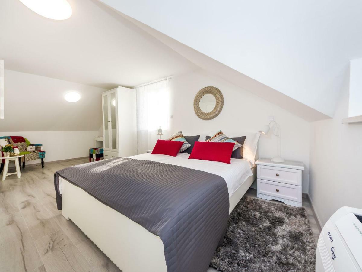 Navis Luxury Apartments Водице Экстерьер фото